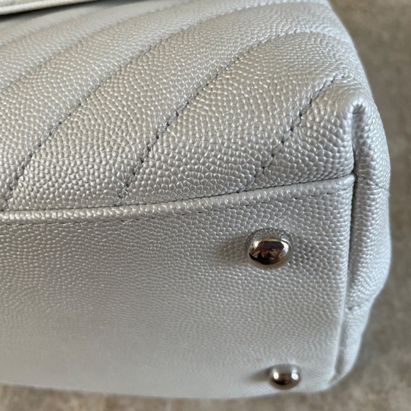 CHANEL COCO HANDLE FLAP WHITE CHEVRON CAVIAR LEATHER SILVER HARDWARE - Picture 6 of 10